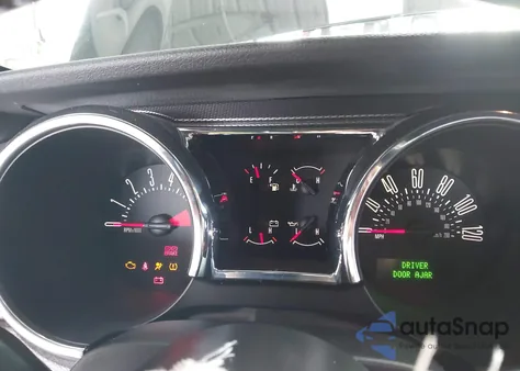 2008 Ford Mustang V6 Deluxe/V6 Premium из США, поврежденный, VIN 1ZVHT80NX85131436